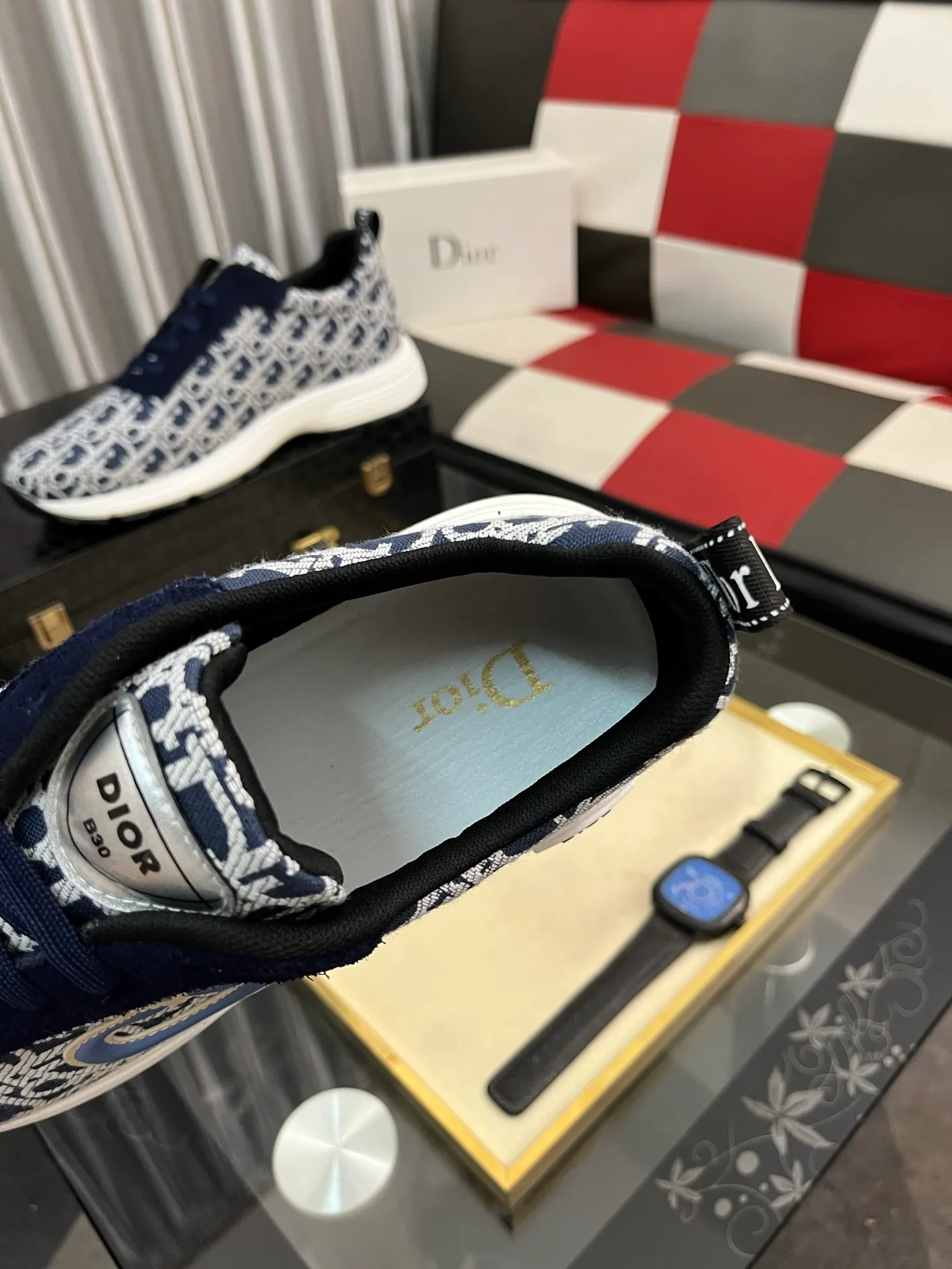 Men's Men's Shoes 💰440⌚️⌚️[Dior] Dior's new casual men's shoes are launched in Hong Kong counters. Official website 1:1 production. Original Italian materials. Designed by European and American masters. Perfect shape to create counter quality. Solid color rubber wear-resistant outsole and classic dazzling head! Super versatile and very comfortable. High-end without losing taste, fashionable and novel! ! Absolute focus! Code number: 38-445️⃣Colors available